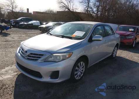 2013 Toyota Corolla Le z USA, uszkodzony, nr VIN 2T1BU4EEXDC960415